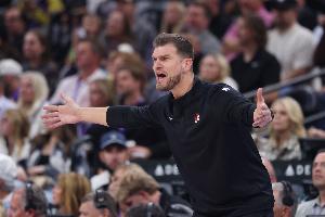 6胜8负跌至西部第9！开拓者近6战1胜5负 仅赢过西部倒一鹈鹕