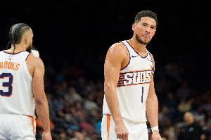 奋力反击！太阳第三节37-24净胜马刺13分 反超6分进入末节