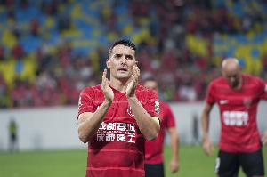 苗原：海港一直在追周定洋，若浙江玉昆不动他成都海港二选一