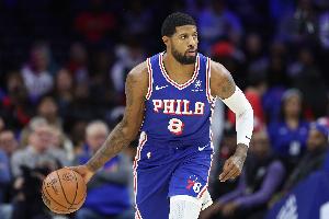 稳扎稳打！保罗·乔治半场7中3拿到8分5板 正负值+6