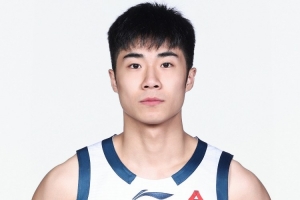 值得期待！榜眼杜智博16中9&4记三分空砍23分3板2助1断