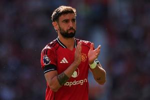 英媒：伤病无碍，B费昨天随队进行了训练可以出战西汉姆