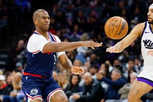 夸梅：保罗现在就像路边一条狗 老得谁也追不上只能瞎叫唤