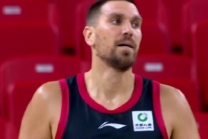 轻松两双！马里奇9中6拿到16分11板1断 6前场板