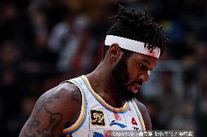 可惜绝杀三分不中！杰曼19中13空砍35分3板9助2断1帽