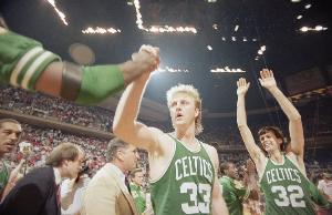 真挚的祝福！祝NBA名宿拉里·伯德69岁生日快乐！