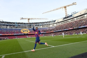 阿斯：亚马尔在前腰位置发挥出色，这给弗里克带来了更多选择