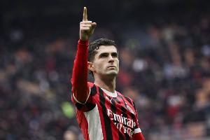 记者：普利西奇已退烧身体状况好转，很可能出战都灵