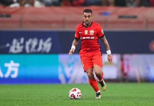 记者：蒋光太和莱昂纳多伤势未愈，颜骏凌出现感冒发烧情况