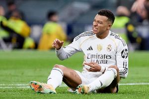 皇马跟队：姆巴佩肌肉不适缺席今日训练，能否出战曼城存疑