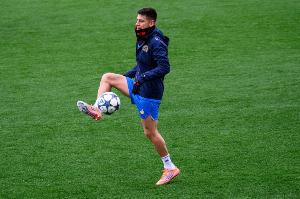 记者：瓜帅不希望埃切维里回归河床，他曾建议球员租借加盟赫罗纳