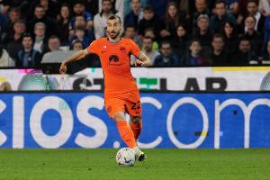 姆希塔良：今晚没有一方配赢，若这是点球那禁区每次接触都是点球