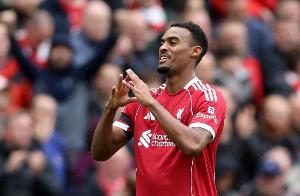 5次拦截全场最高！赫拉芬贝赫当选利物浦1-0国米一役全场最佳