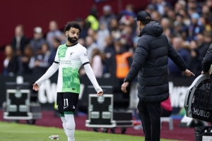 舍伍德：萨拉赫那样说就是想走人，克洛普还在的话会安排他离开的