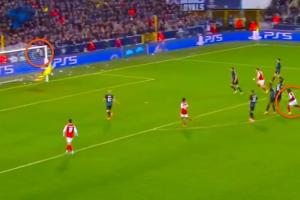 世界级一闷棍！马杜埃凯一条龙世界波，预期进球仅有0.02