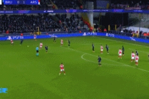 马杜埃凯头球顶空门达成双响，苏维门迪助攻，阿森纳2-0领先