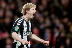 戈登单赛季欧冠参与6粒进球，纽卡队史仅少于2002-2003赛季希勒