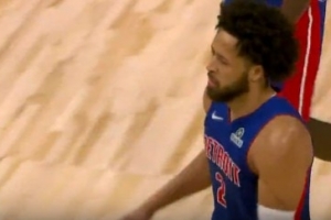 一波流要收比赛！康宁汉姆三分再中打停老鹰 分差20+