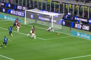 德比战关键人物，迈尼昂做出的关键扑救