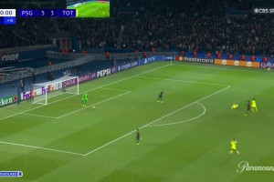 这动作不应该！卢卡斯肘击西蒙斯染红被罚下，巴黎最后10人应战