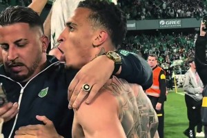 痞帅痞帅的！圆神来到贝蒂斯这气质也是上来了