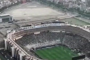 来自山巅的凝望！南美解放者杯决赛动人一幕