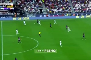 后卫生吃后卫！名场面：阿劳霍暴力超车吕迪格！