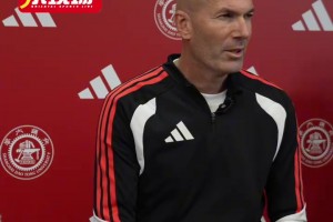 齐达内：中国足球一直在进步，世界杯看好传统强队