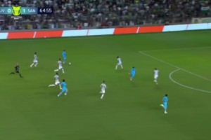 他回来了！内马尔小角度低射破门，10分钟梅开二度