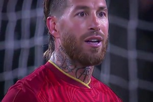 看一次笑一次!水爷曾吃到第二张黄牌后请VR检查,主裁看完直接红牌