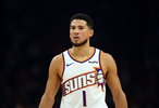 进攻欲望很强！布克半场13中4拿到15分4板3助1断正负值+22