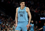 抢爆祖巴茨！埃迪狂揽21板&8前场板4中2贡献5分3助3帽