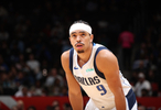 内姆哈德单场得到至少25分10助攻且0失误NBA历史新秀第三人